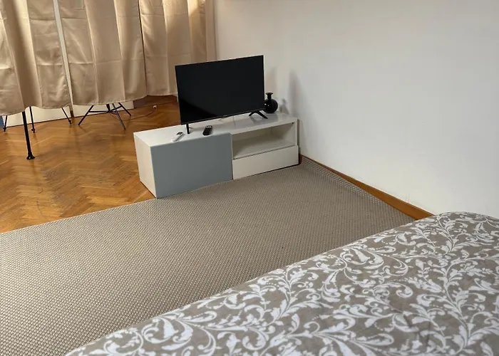 F&m Via Verdi 5 Διαμέρισμα